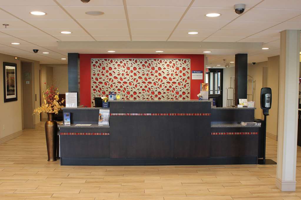 Western Marketplace 3* Rochester
